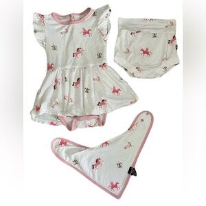✨ BIB & BUMMIES ONLY ✨ Kyte BABY Pink Unicorn Bib And Bummies